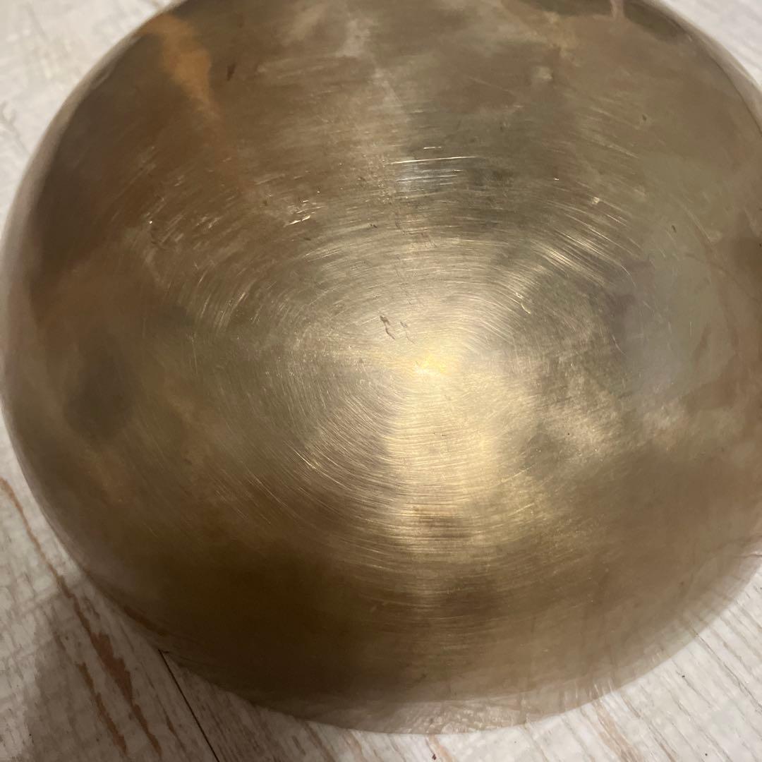 新月　サンタラトナシャキア氏工房　シンギングボウル　24cm ３月３０日迄出品