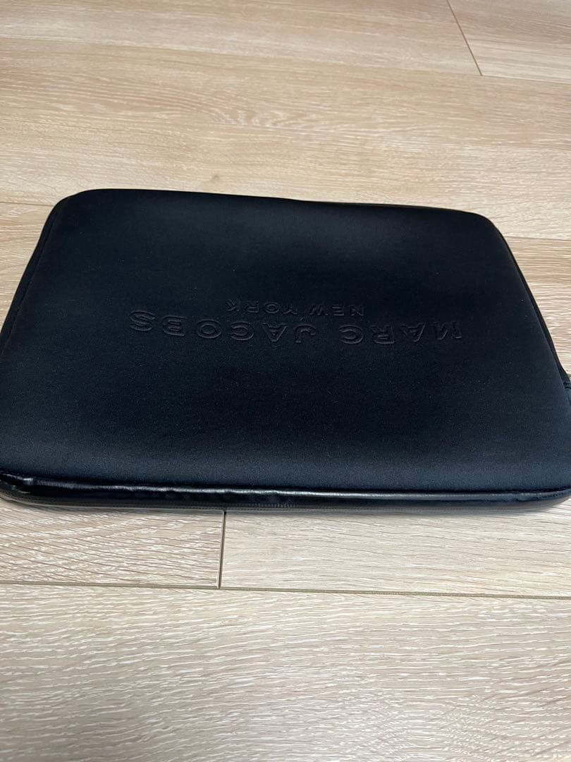 MARC JACOBS PCケース 黒 13インチ ノートPC タブレットケース