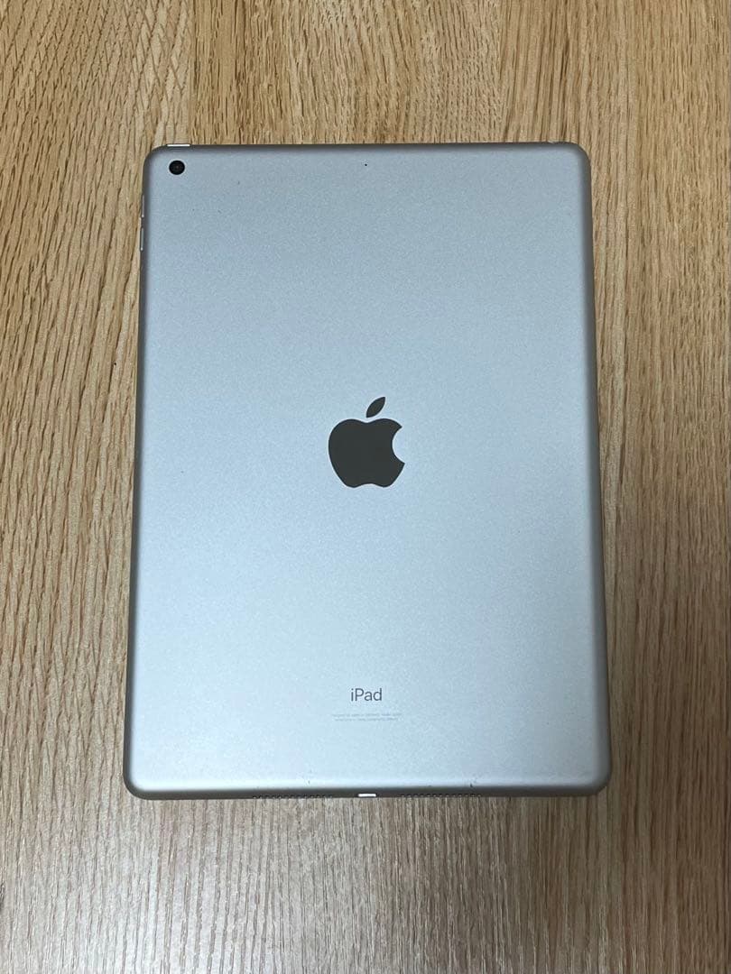 【傷あり】Apple iPad 第9世代 シルバー 本体