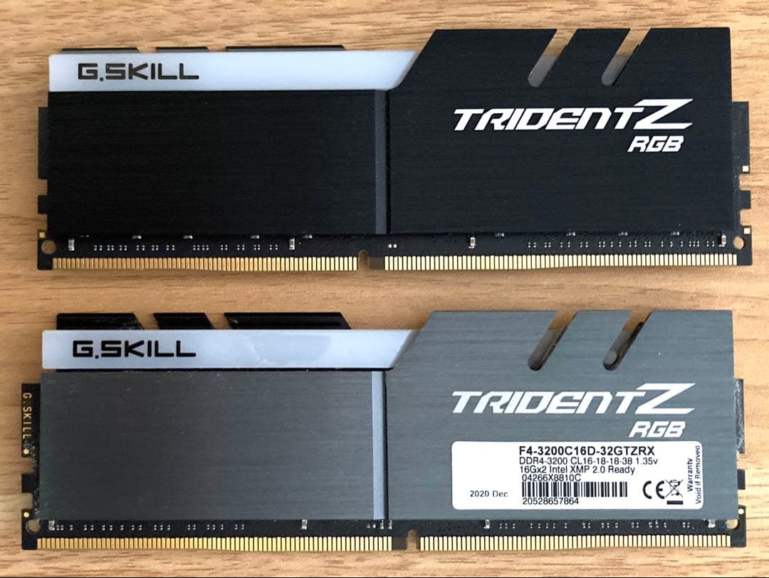 PCメモリ 32GB (16GB×2枚) F4-3200C16D-32GTZRX