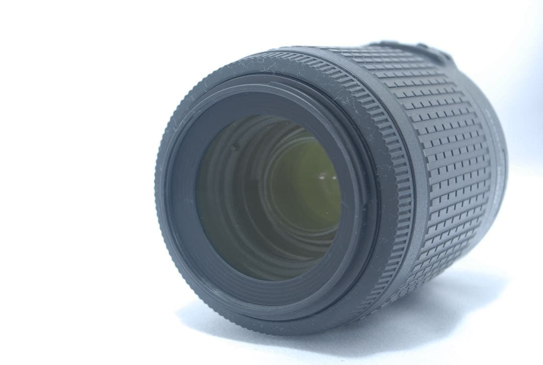 【外観極上美品】Nikon 望遠レンズ AF-S DX 55-200mm VR