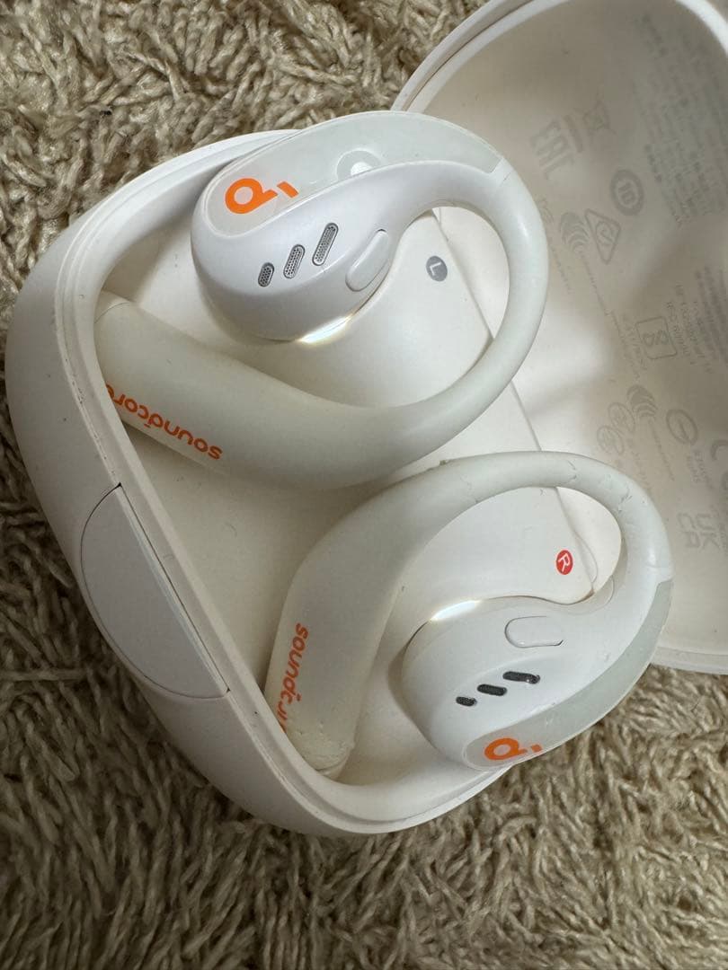 Soundcore AeroFit Pro Anker 左のみ　ケース　箱付き