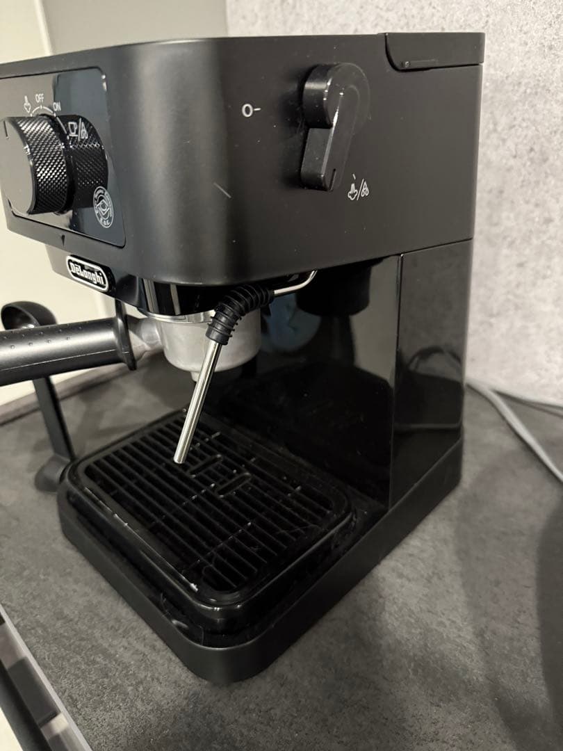 De'Longhi エスプレッソマシン ブラック