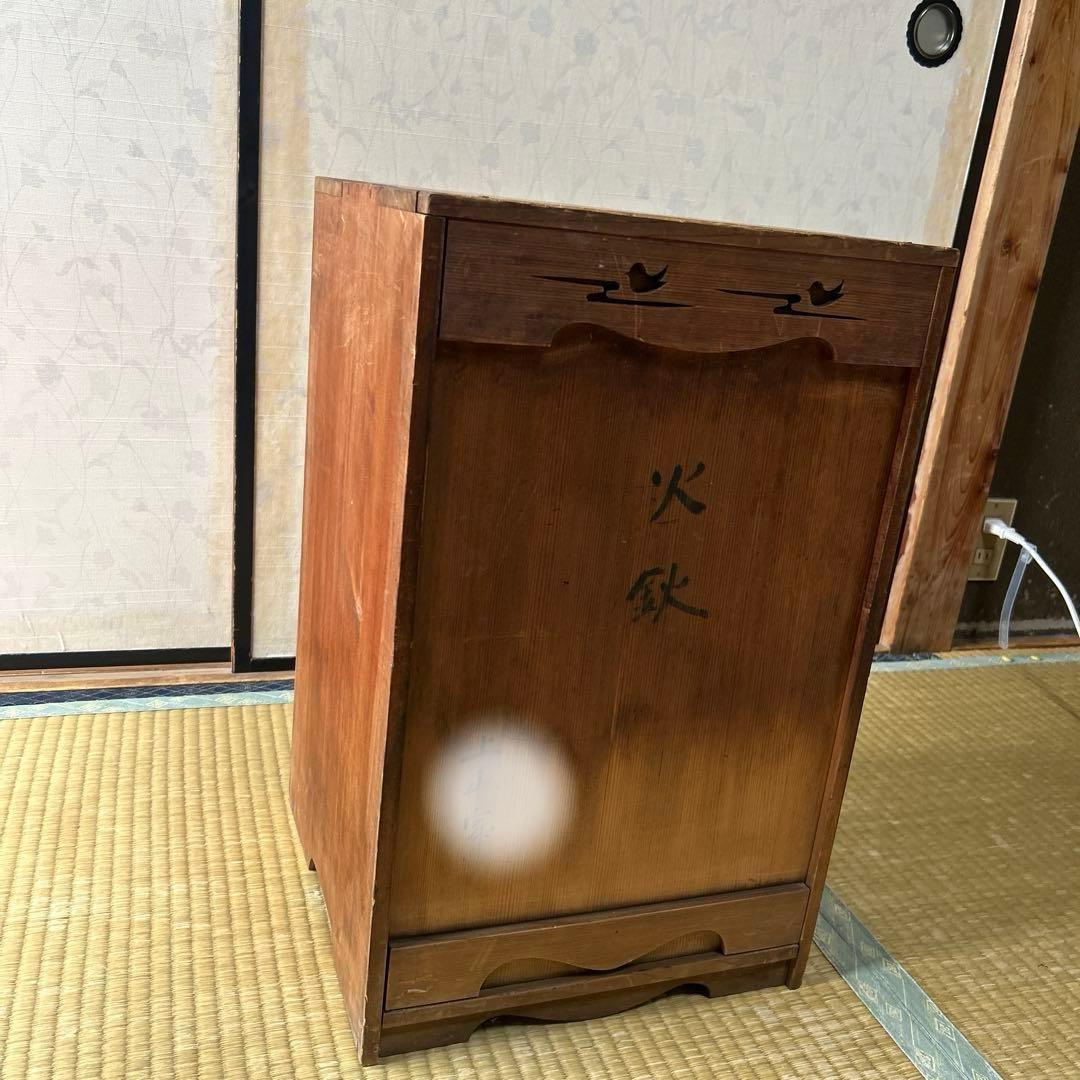 木製箱付きアンティーク火鉢2個