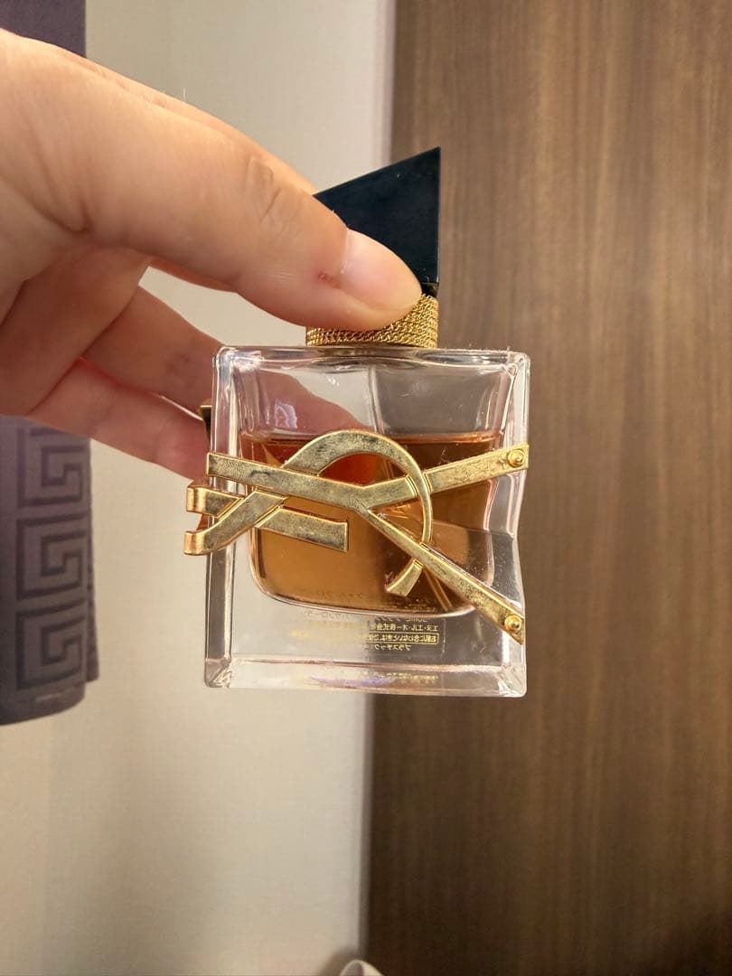 イブサンローラン リブレ オーデパルファム フローラル 30ml