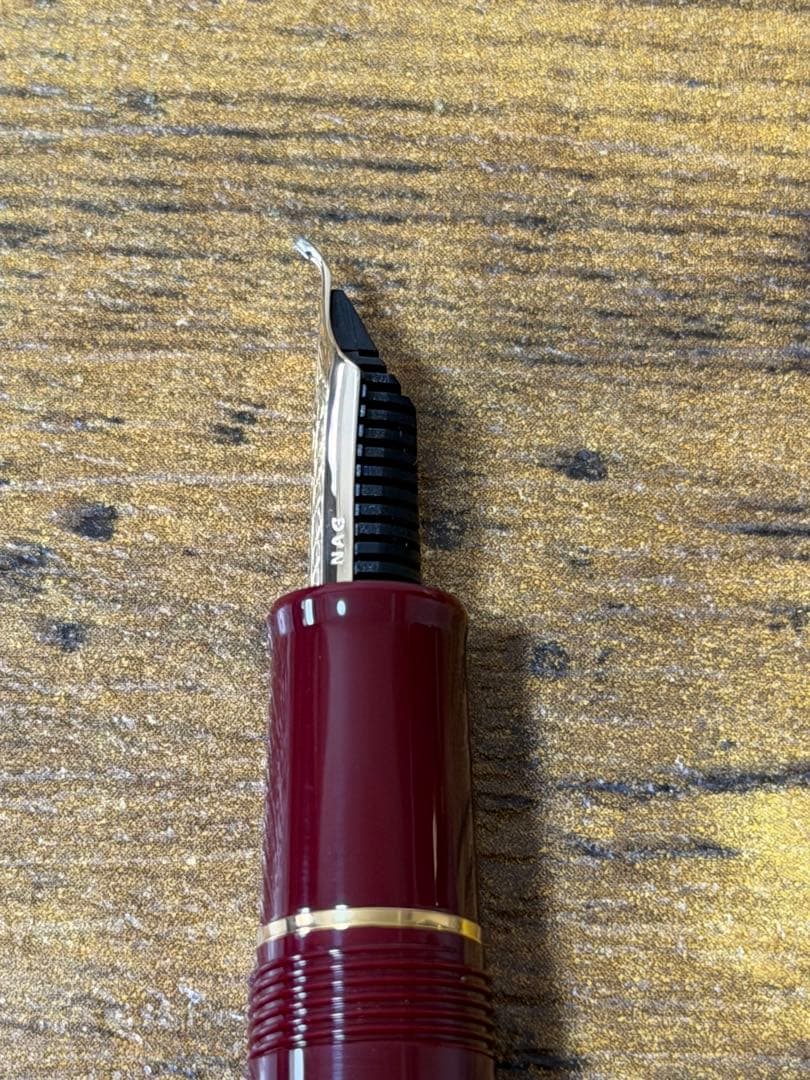 新品未使用　旧ニブ　長刀　ふでDEまんねん　セーラー　 万年筆　ディープレッド