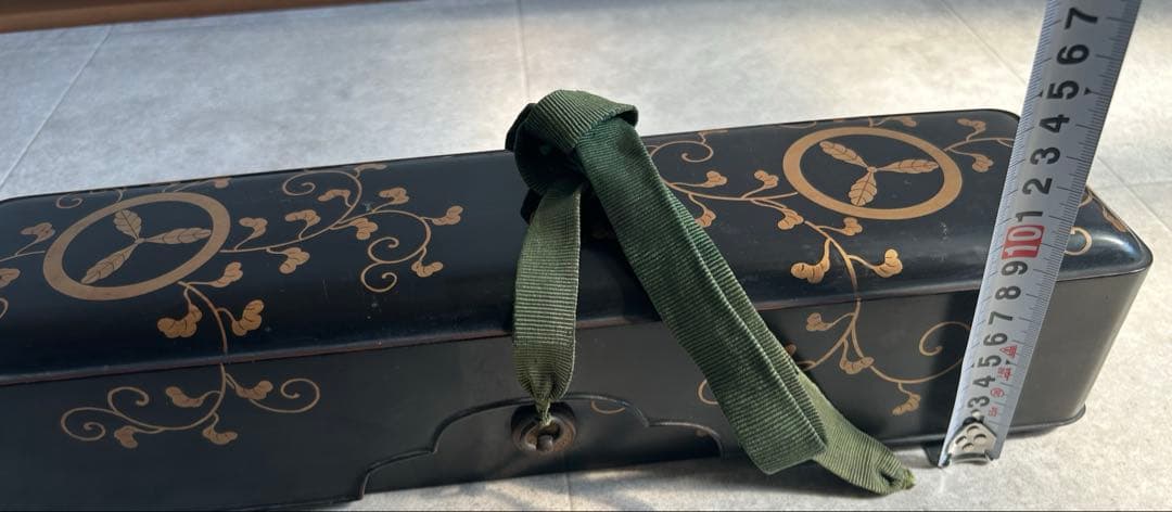 時代物　金蒔絵 唐草 家紋入 文箱（長手箱） 黒漆 漆器 骨董 42センチ