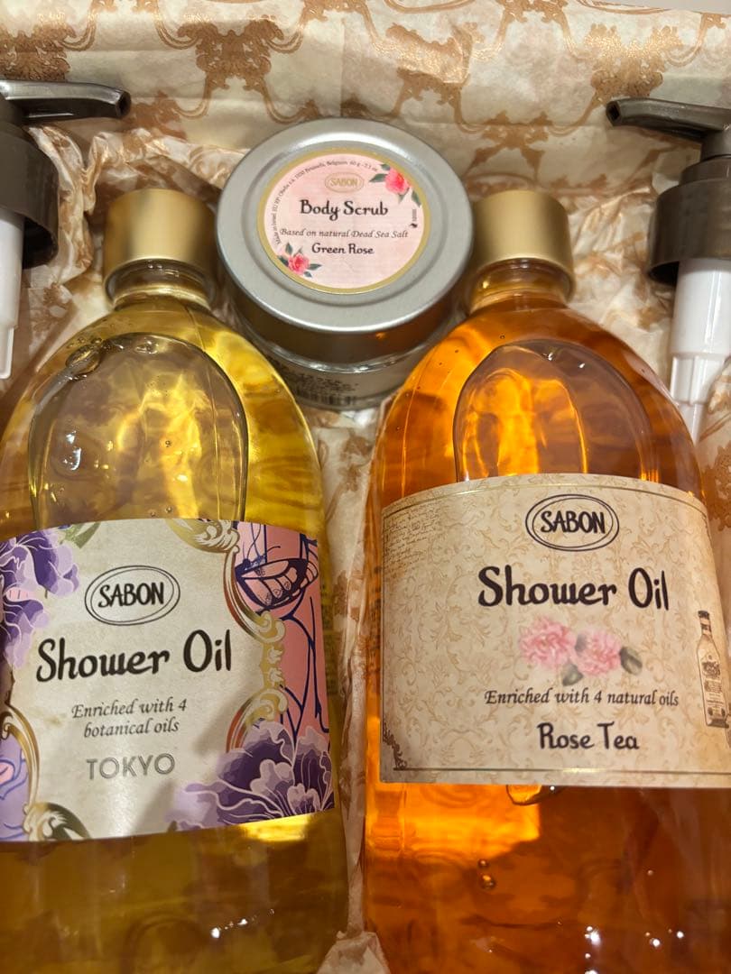 SABON Shower Oil セット（TOKYO、Rose Tea）