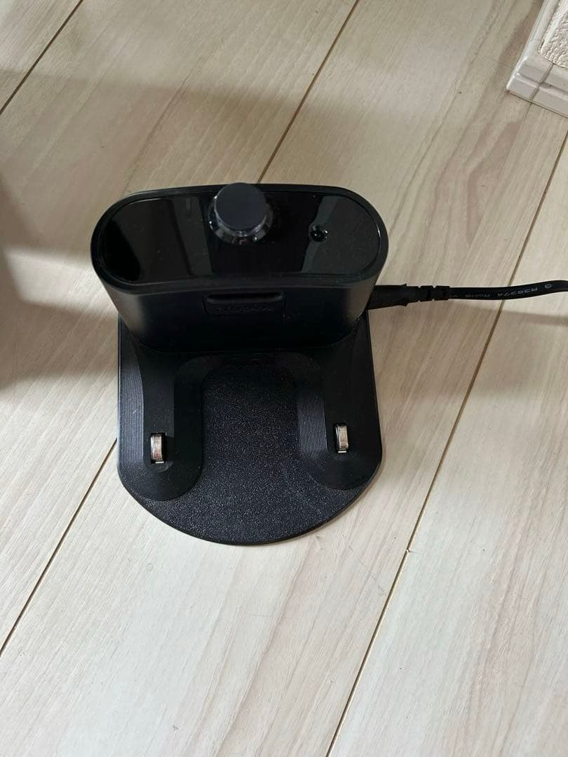 iRobot Roomba i2 本体と充電ドック