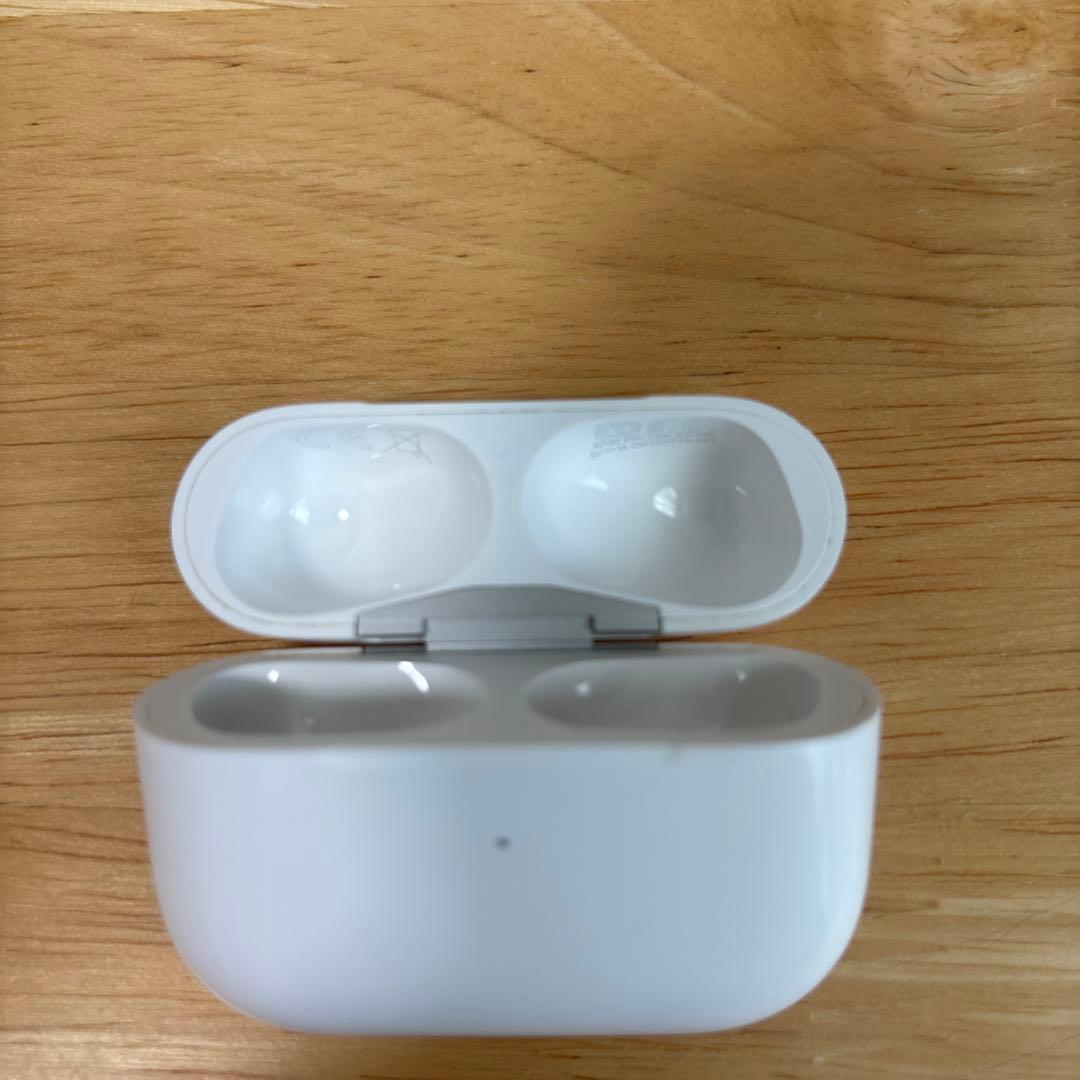 【ジャンク品】Apple AirPods Pro 第1世代（ケース・両耳セット）