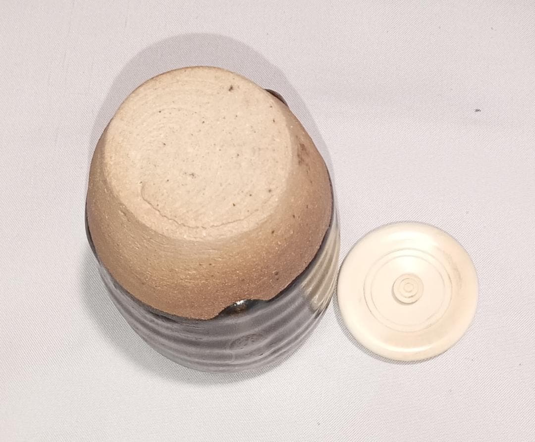 茶道具　骨董茶入　古瀬戸釉肩衝茶入　唐花紋仕覆　骨董！！