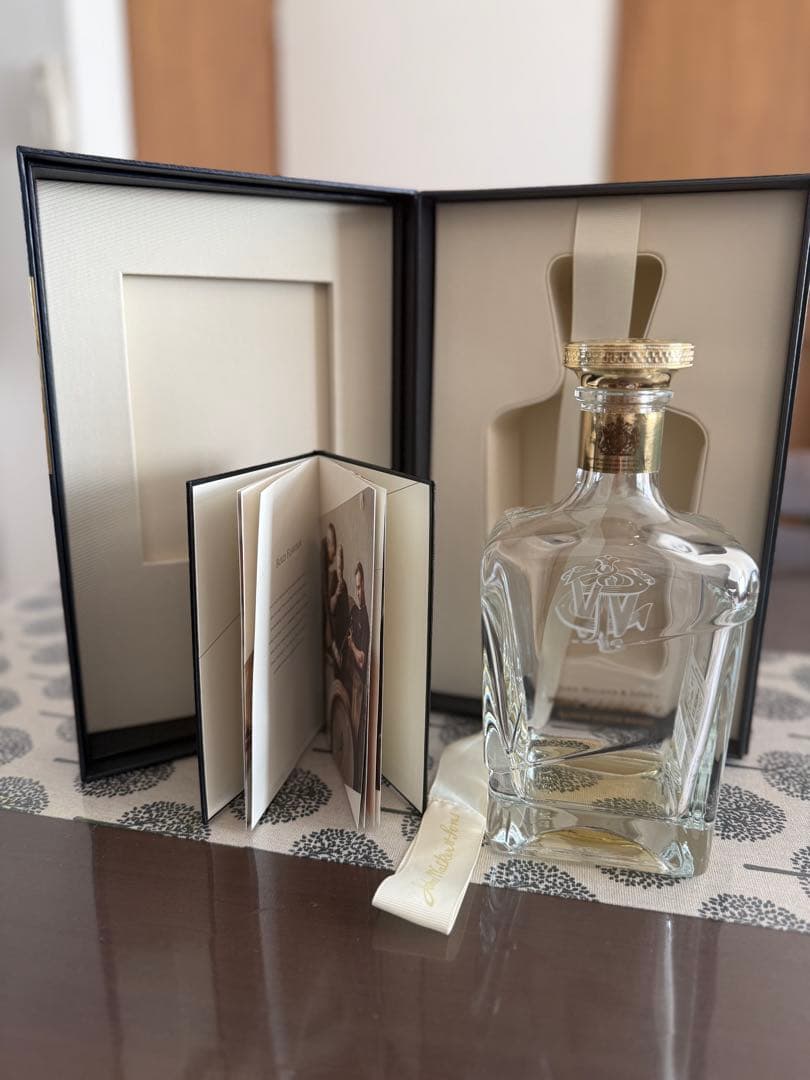 JohnWalker&SonsKING E V 750ml空瓶&化粧箱