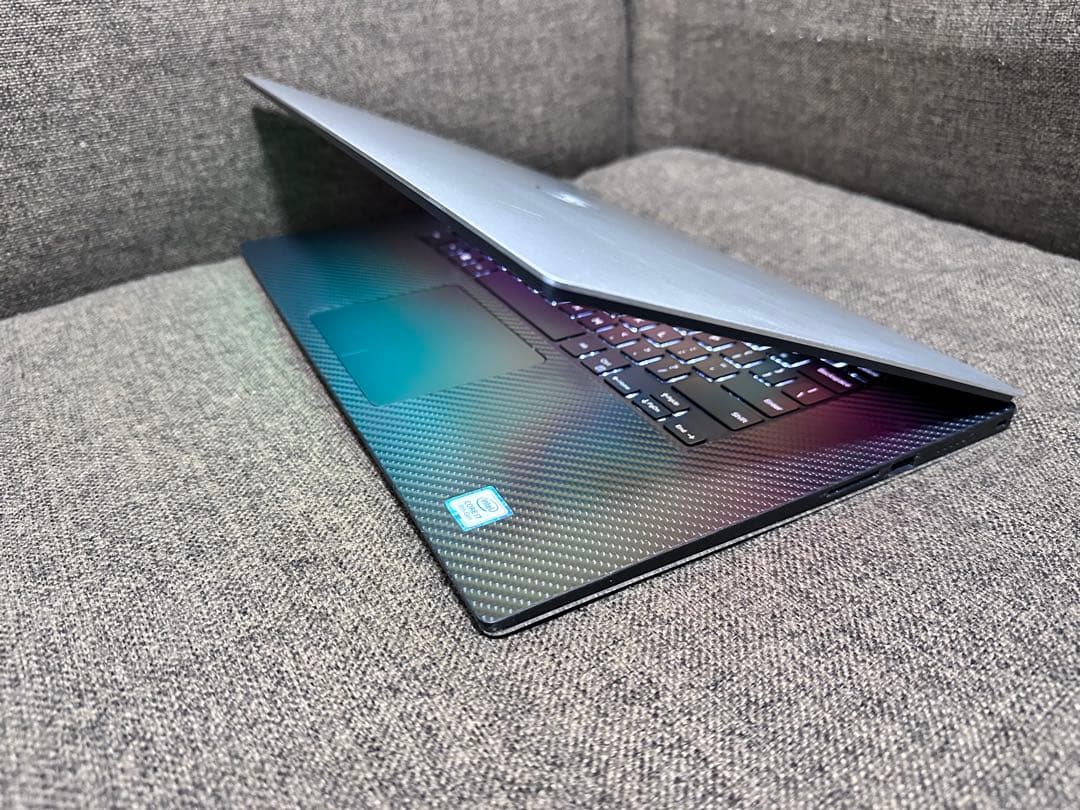 DELL XPS 15ノートUSキー　i7 メモリー　16GB オフィス付き