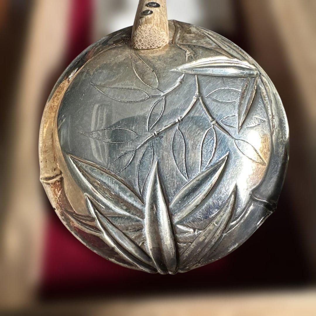 銀製 竹の葉彫刻 工芸品