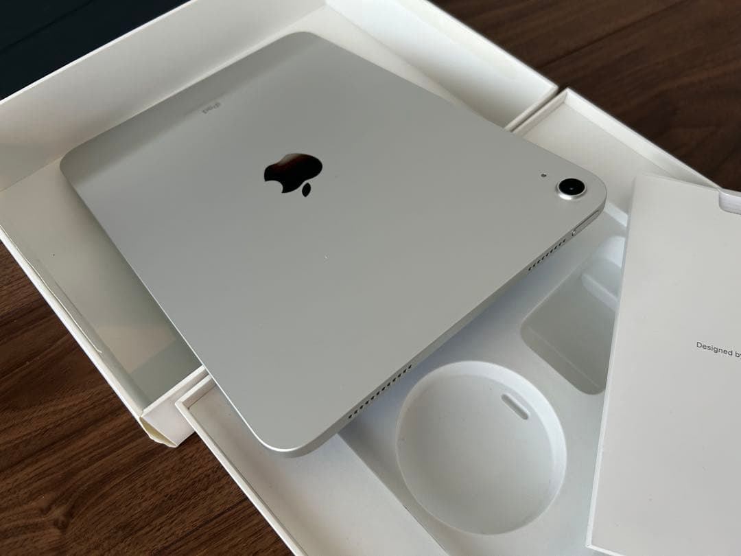 【新品同様】iPad 第10世代 64GB Wi-Fi Apple