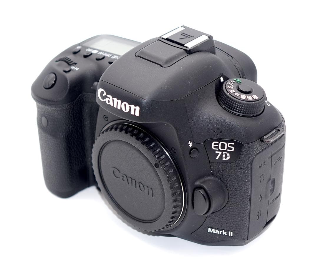 新品同様 キャノン Canon EOS 7D mark 2 ボディ 使用頻度少