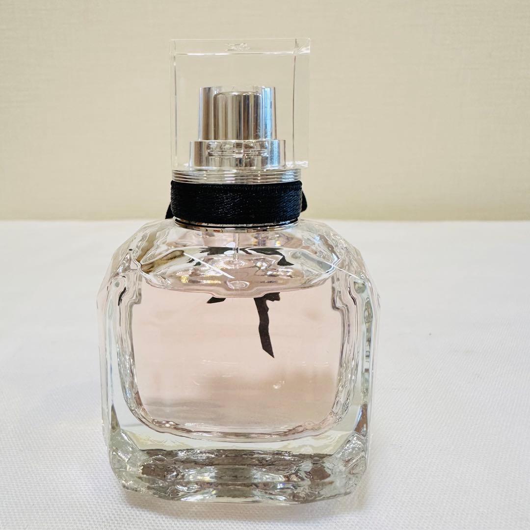 イヴ・サンローラン モンパリ オードパルファム　香水　30ml