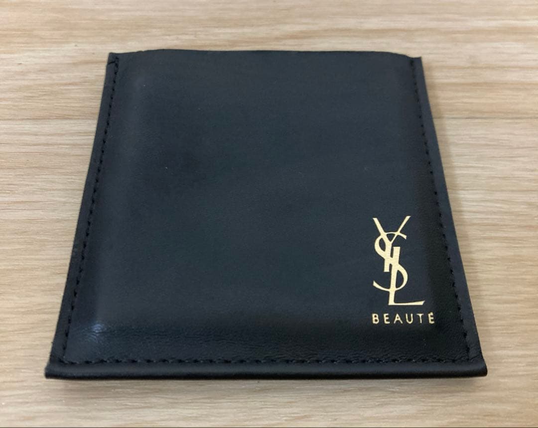 YSL イヴサンローラン リブレ オーデパルファム 30ml ミラー付き