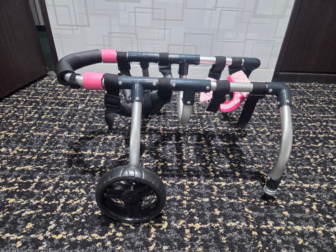 【期間限定値下げ】小型犬用☆四輪車いす