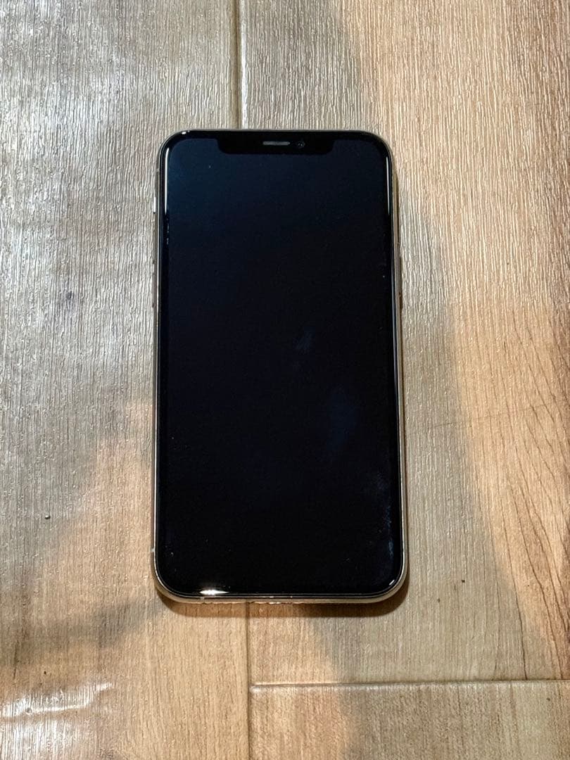 Apple iPhone 11 Pro シルバー 256GB ヒビ割れ