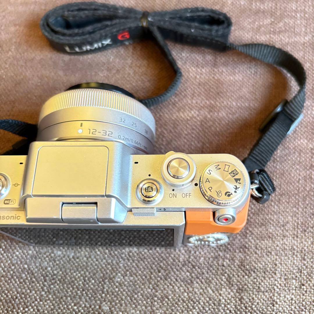 LUMIX GF7 ダブルズームレンズキット DMC-GF7W ブラウン