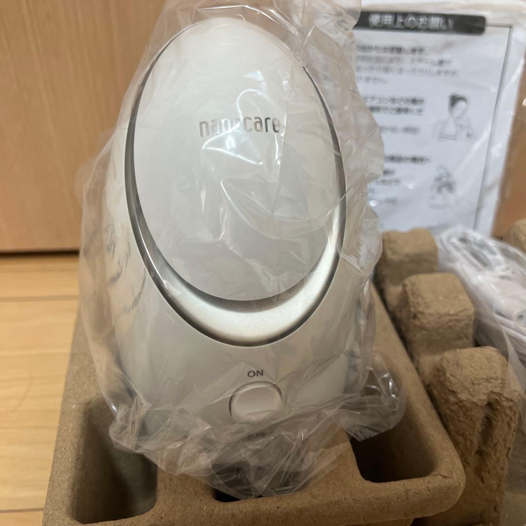 未使用　箱無し　Panasonic フェイススチーマー EH-SA3B