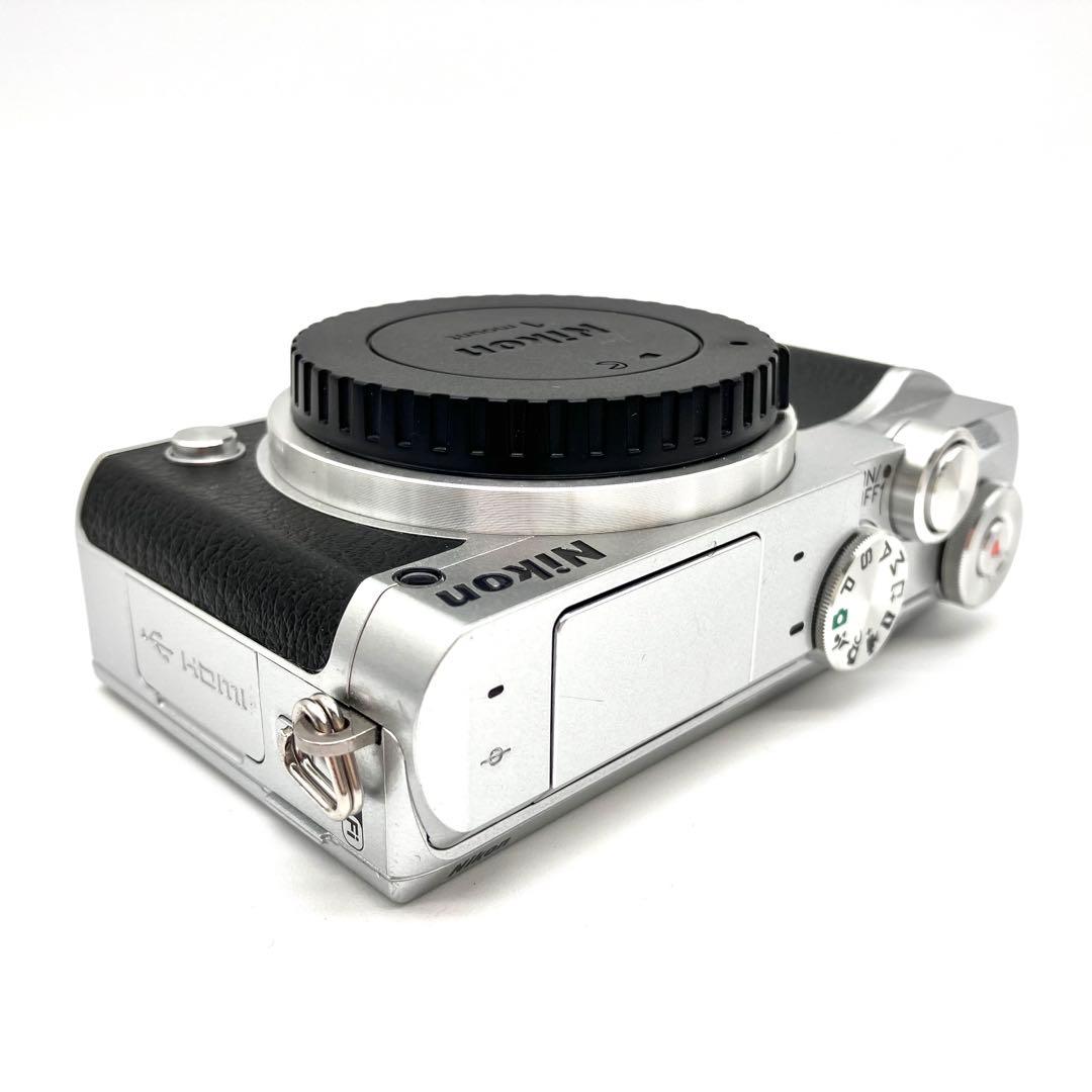 Nikon 1 J5 ダブルレンズキット　シルバー