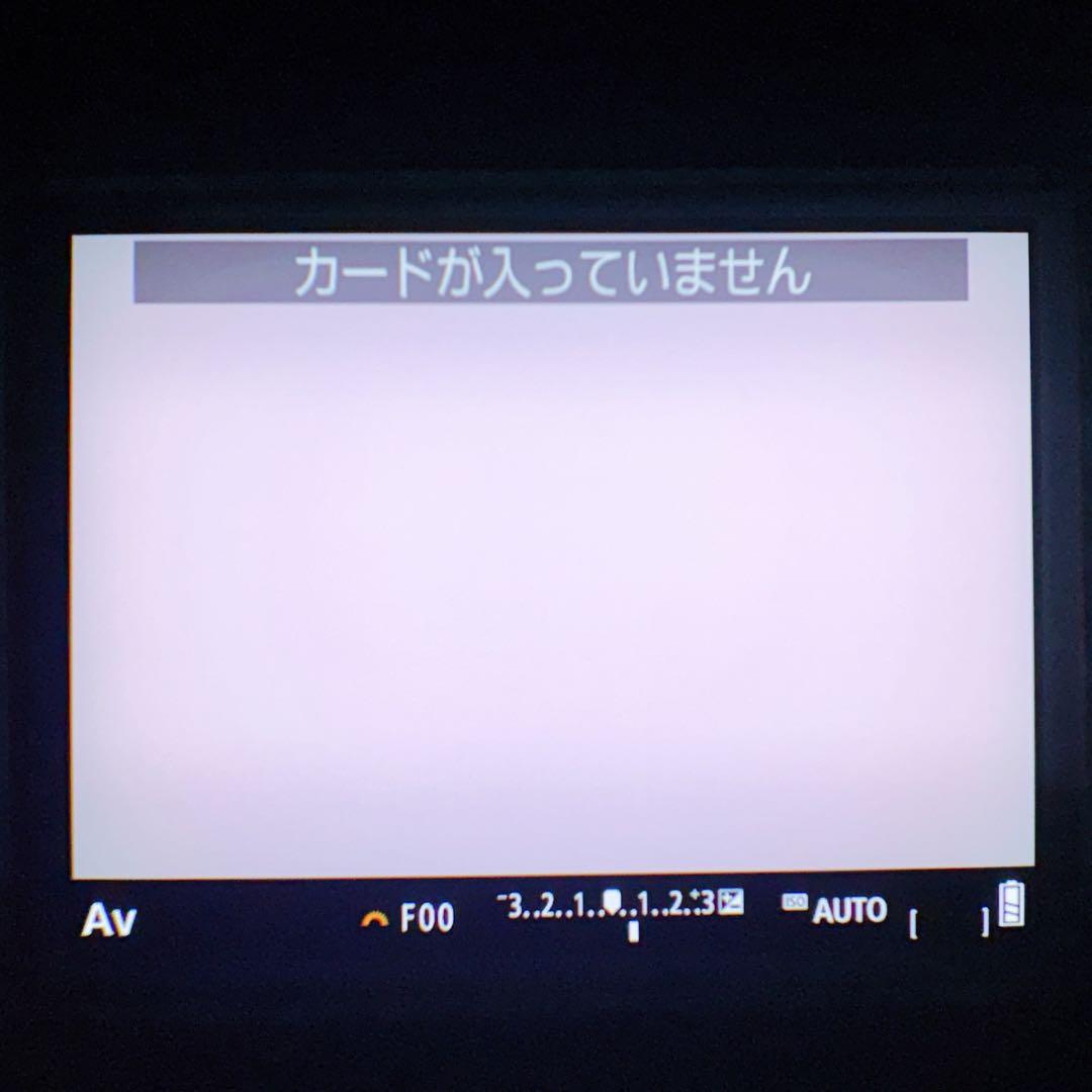 Canon EOS Kiss M ボディ ミラーレス一眼レフカメラ