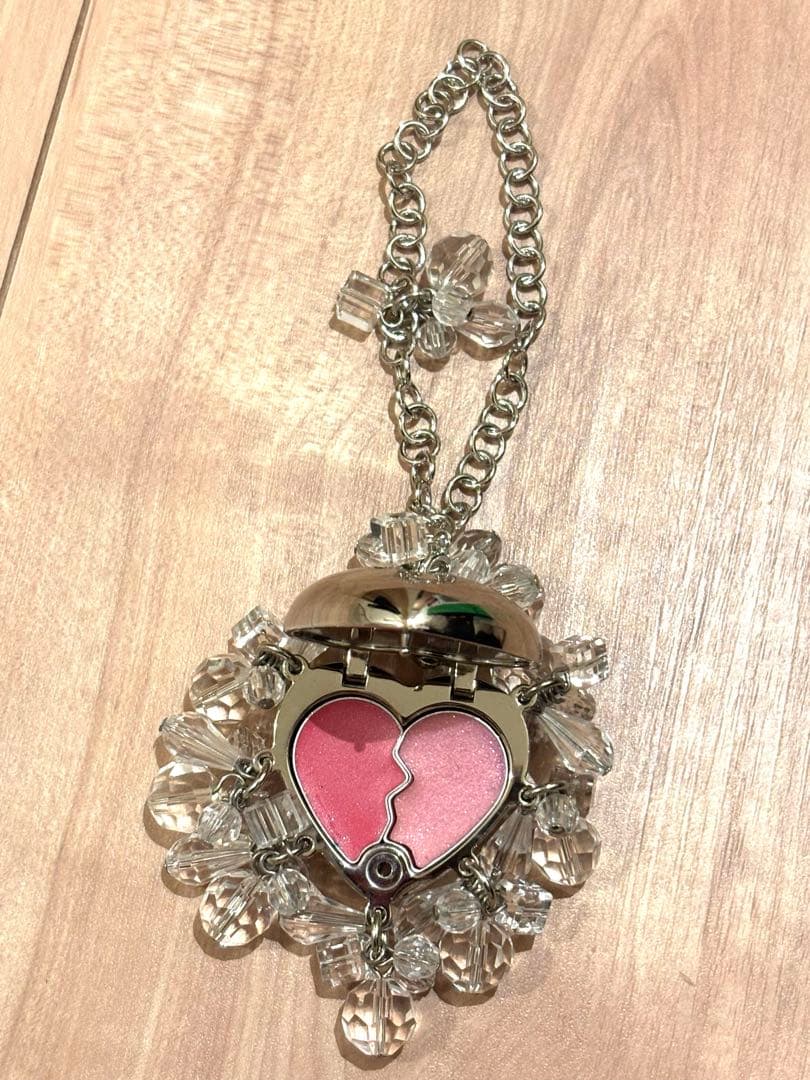Dior Pretty Charms ハート型002