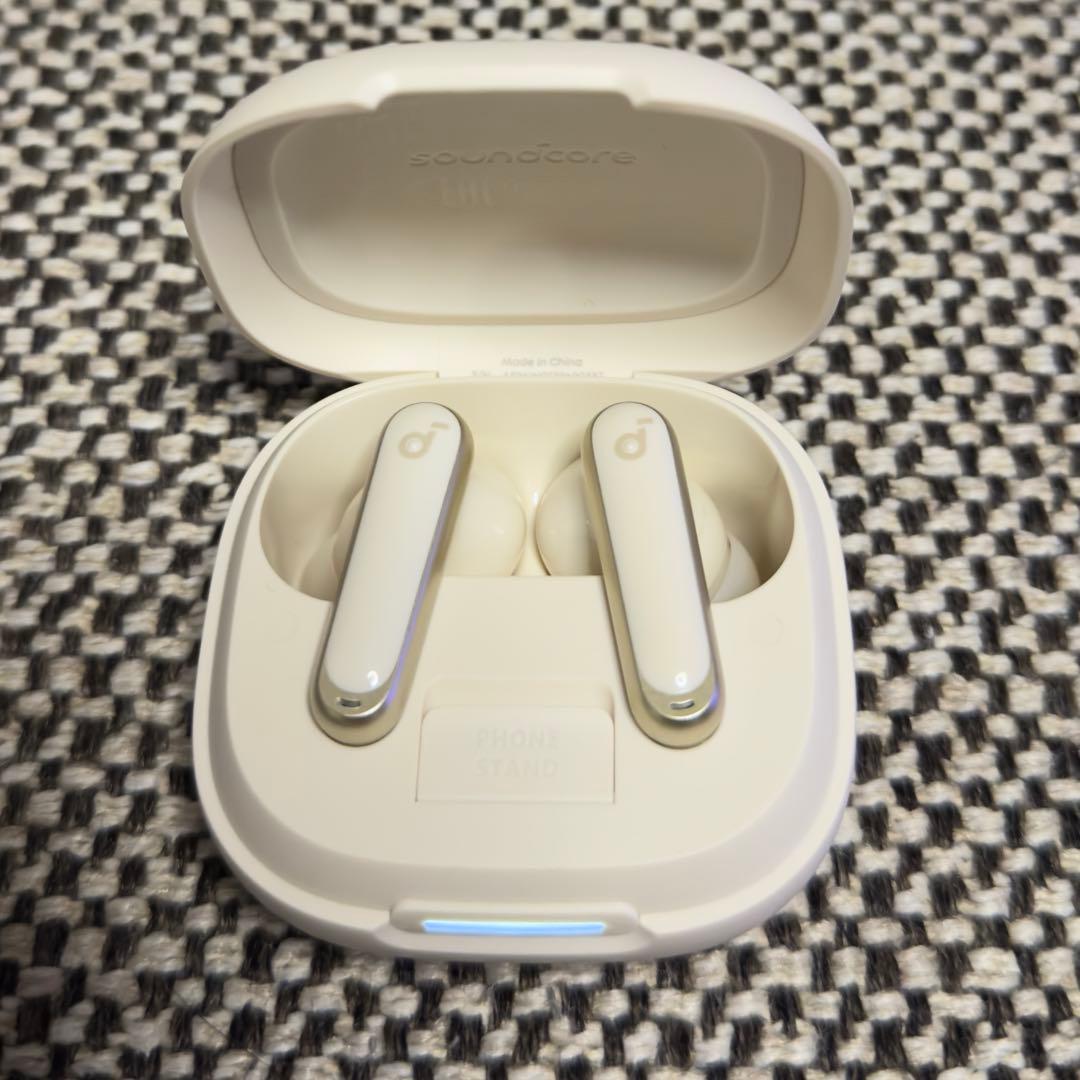【ほぼ新品】Anker Soundcore P40i オフホワイト