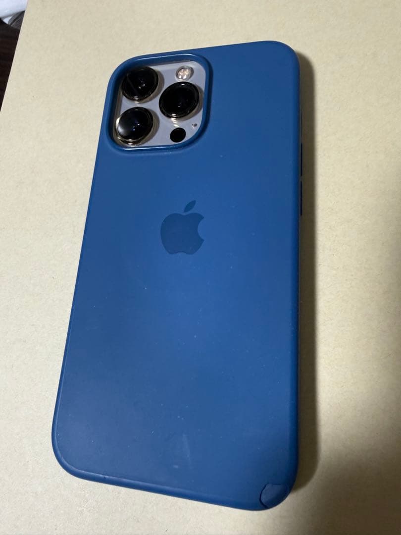 iPhone 13 pro 128GB ゴールド（ケース2つ付属）