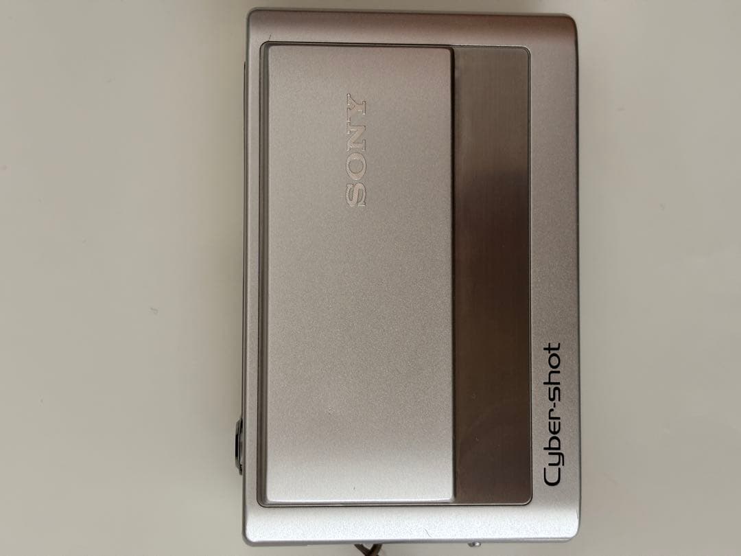 デジタルカメラ【付属品多数】Cyber-shot DSC-T20