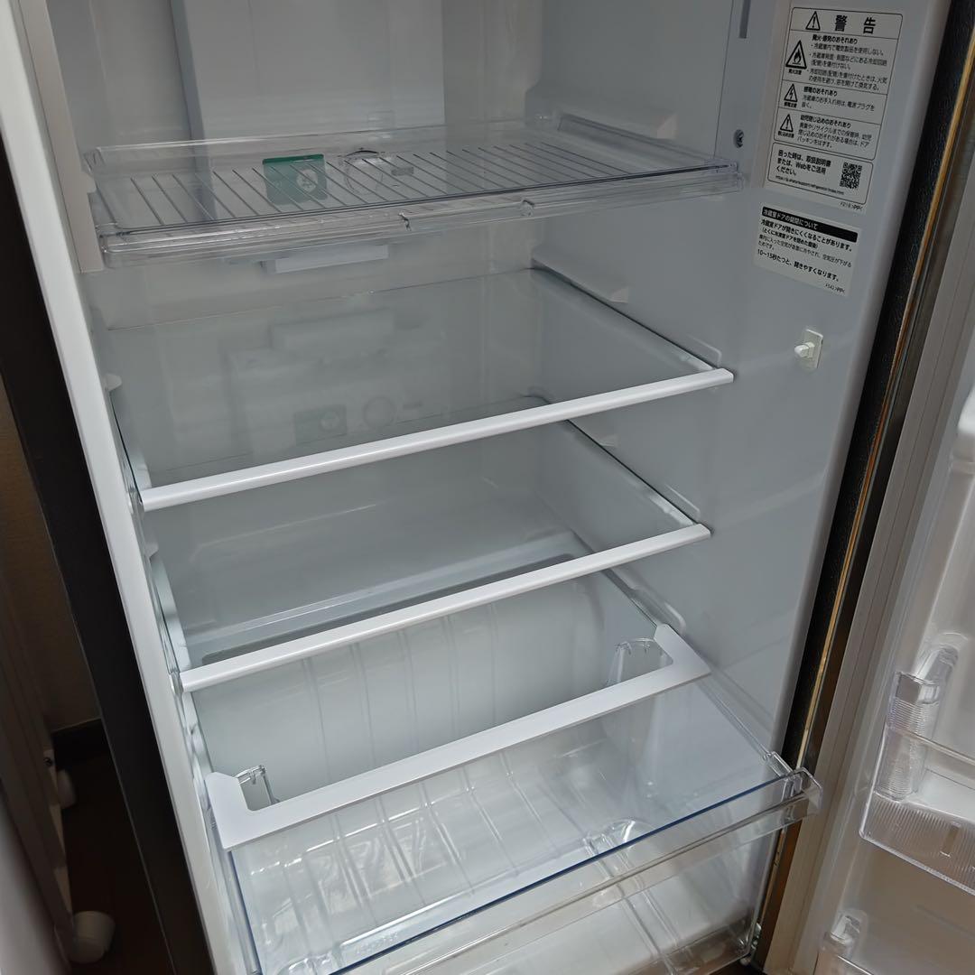 SHARP 冷蔵庫 225L 右開き（マット付き）