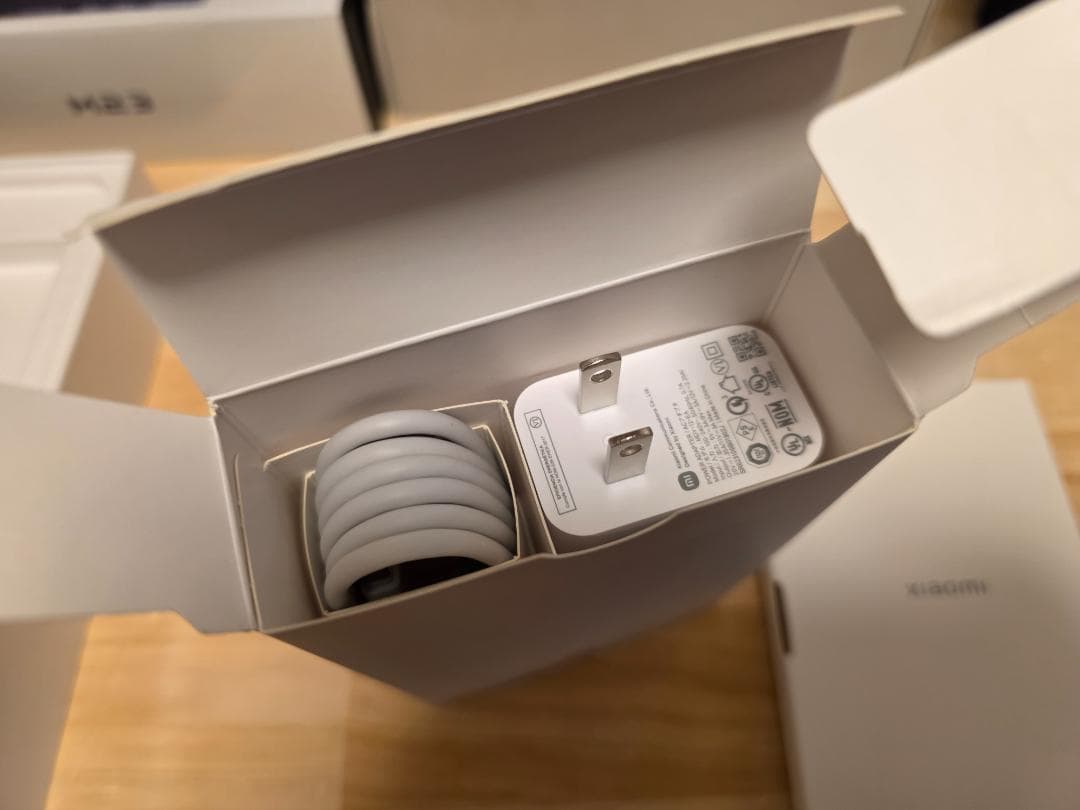 Xiaomi Pad 6 128GB シャンパン 充電器同梱 ※ケース付 美品