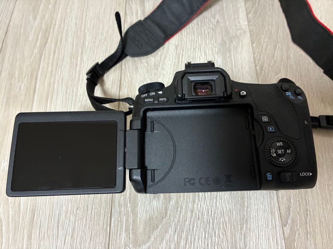 Canon 一眼レフ EOS 8000D