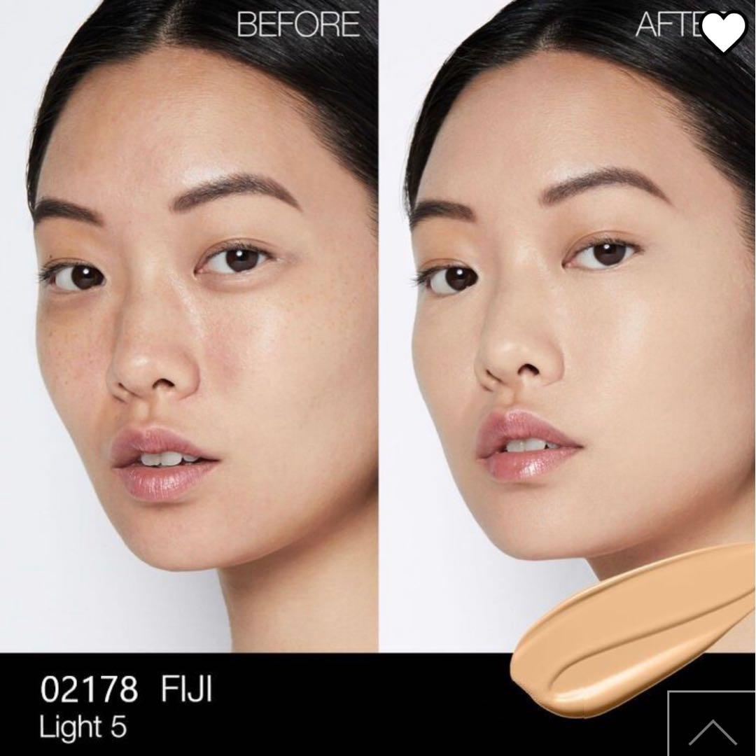 NARS ライトリフレクティングファンデーション ライトリフレクティングパウダー