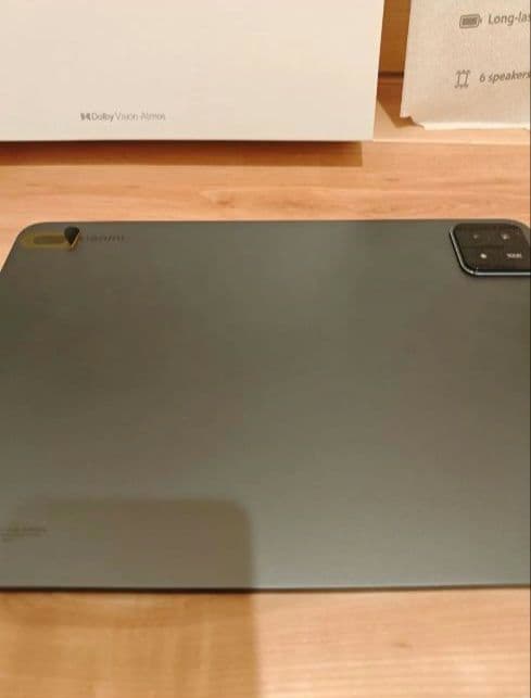 Xiaomi Pad 6 Pro 12.4インチ　キーボードケース付き