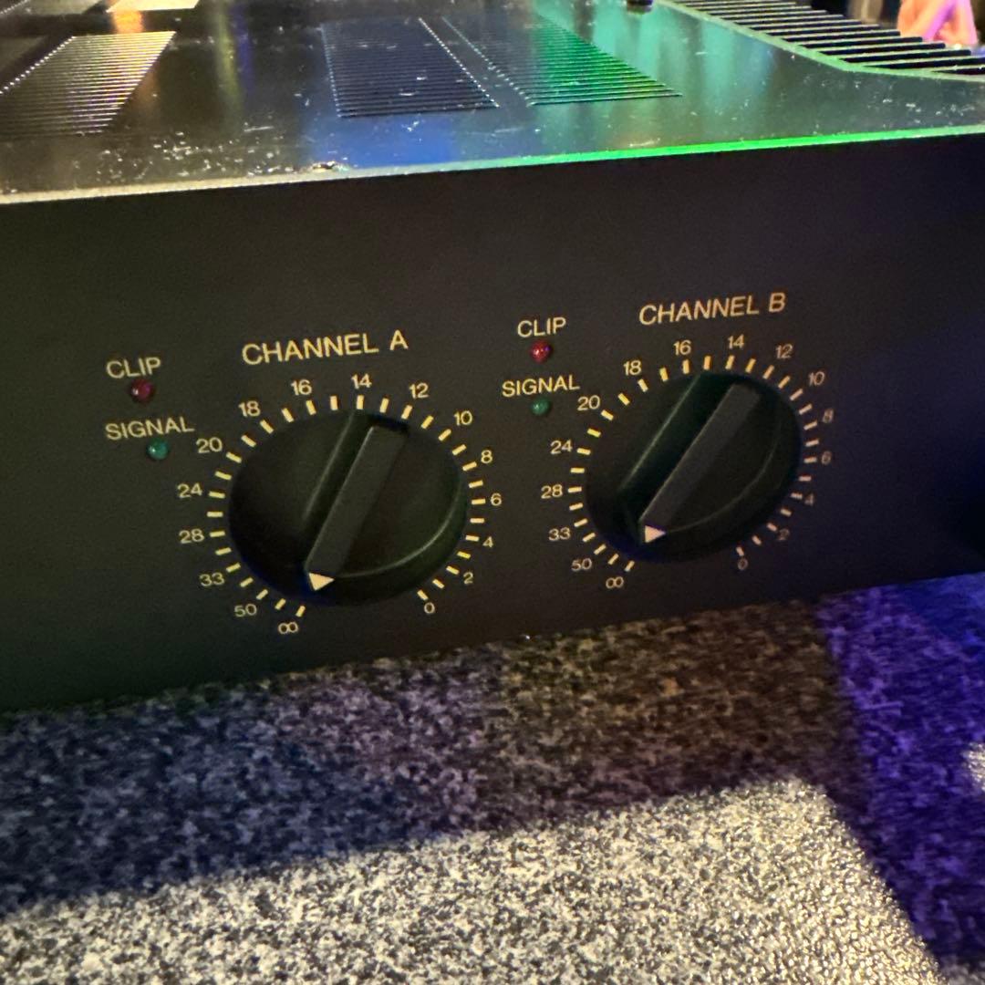 Yamaha P2080 パワーアンプ