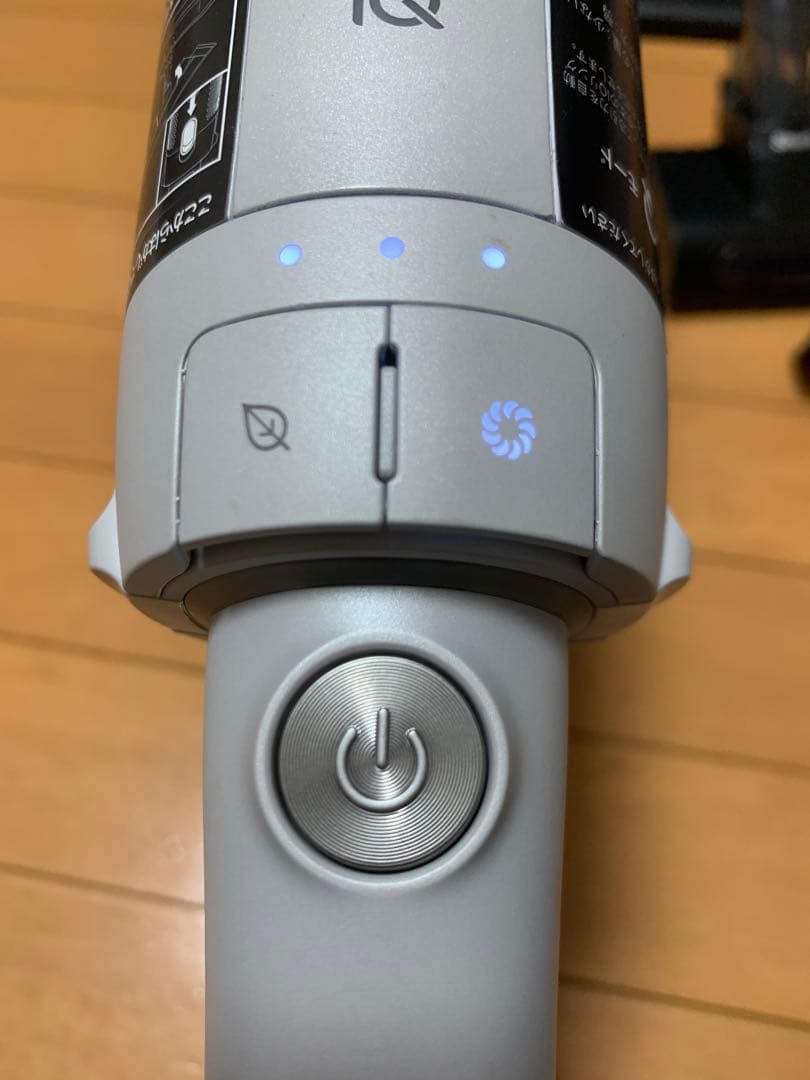 美品Shark スティッククリーナー LC600JGY 展示品　未使用品