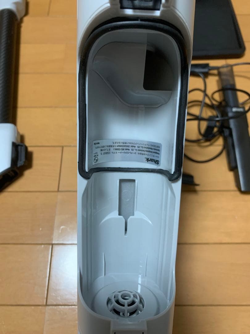 美品Shark スティッククリーナー LC600JGY 展示品　未使用品