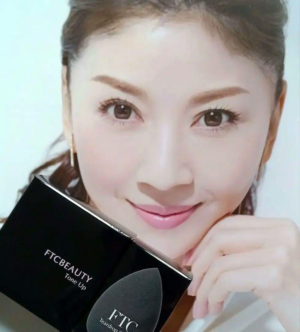 ★FTC君島十和子フェリーチェトワコ★ファンデーション＆ティアドロップスポンジ