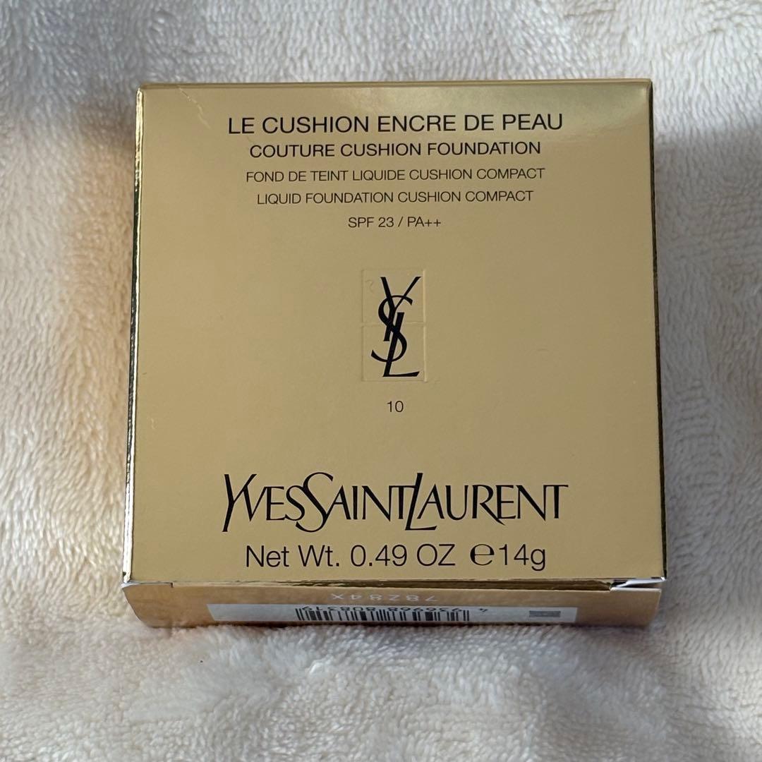 Yves Saint Laurenアンクル ド ポー ルクッションN 10