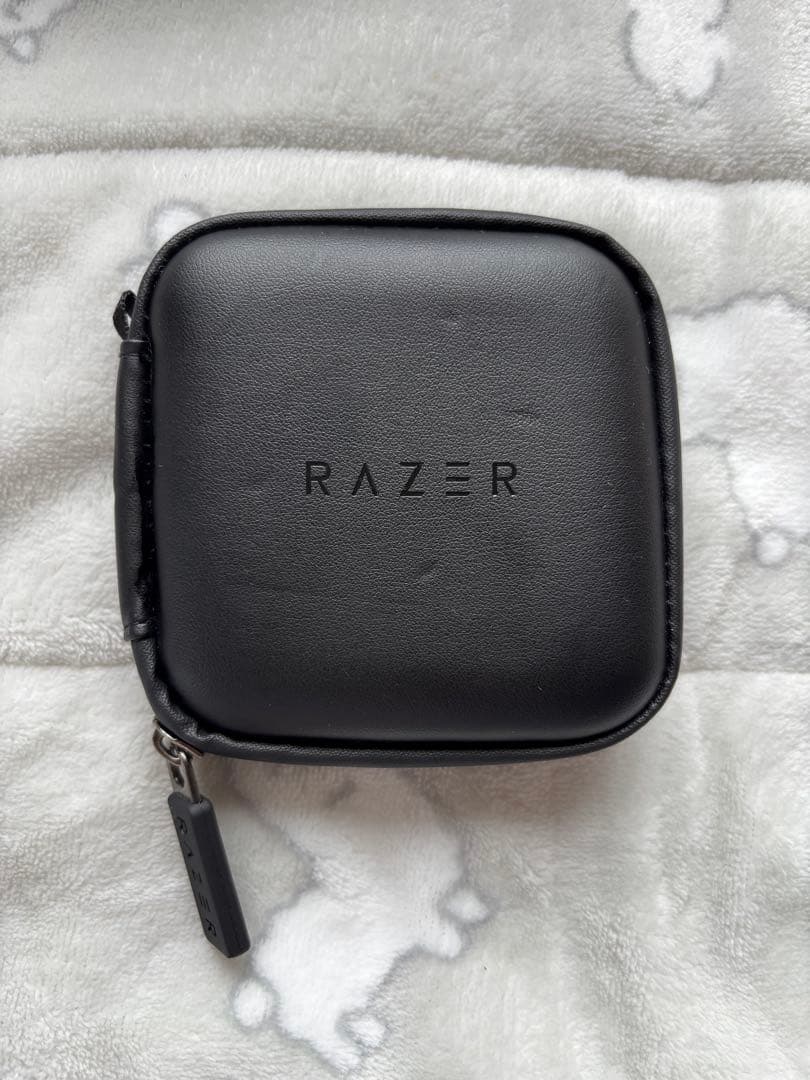 RAZER MORAY 有線イヤホン