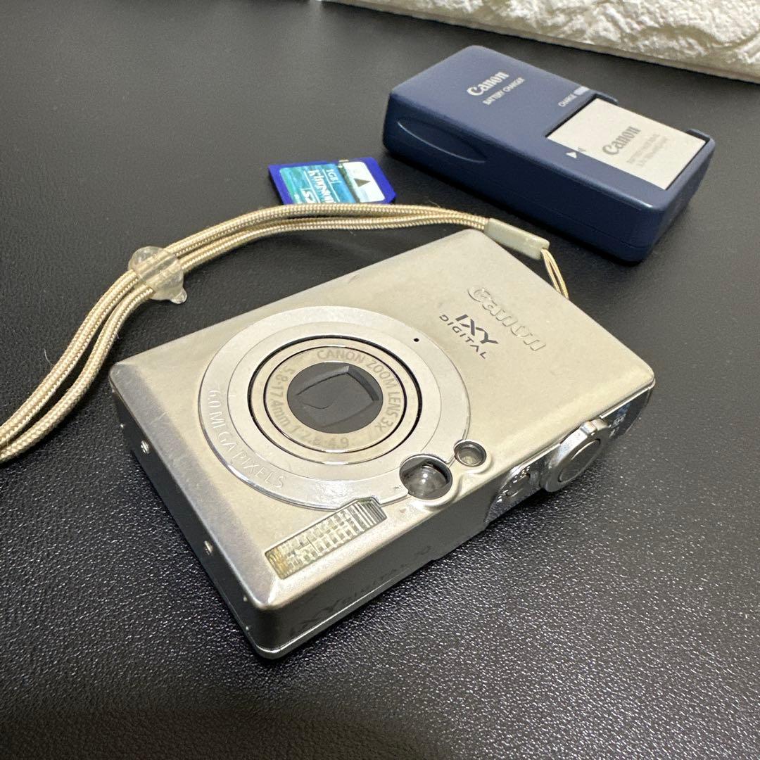 キャノンCanon IXY DIGITAL70 動作確認済　中古品