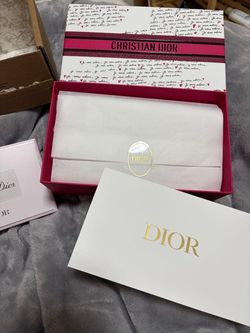 Miss Dior ワードローブセット(オンライン限定)