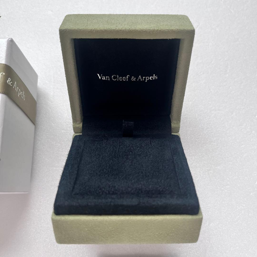 Van Cleef & Arpels ネックレス ペンダント ケース 空箱