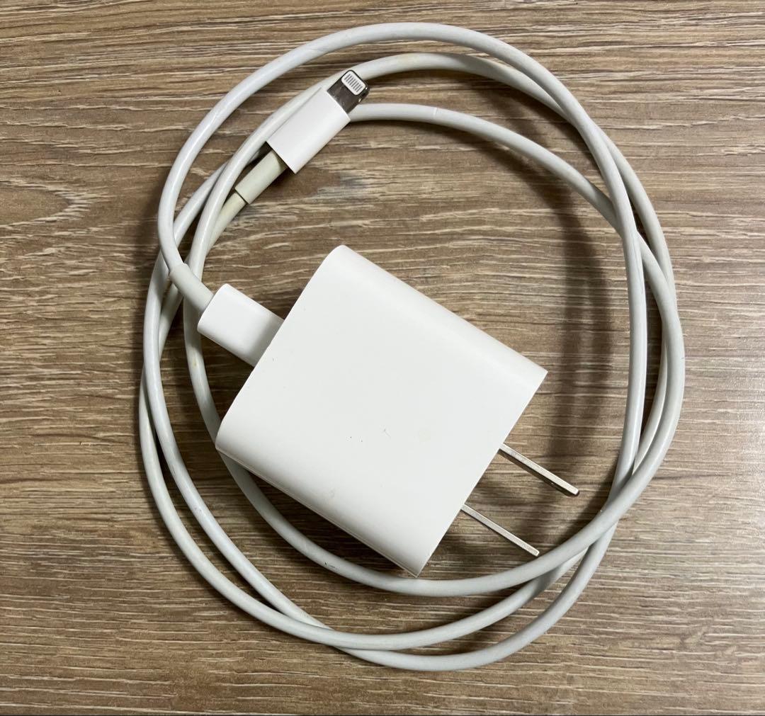 iPhone 12 レッド 本体