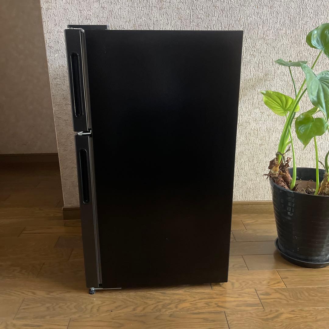 【新品未使用】冷蔵庫 87L MAXZEN マクスゼン 小型 2ドア ガンメタ