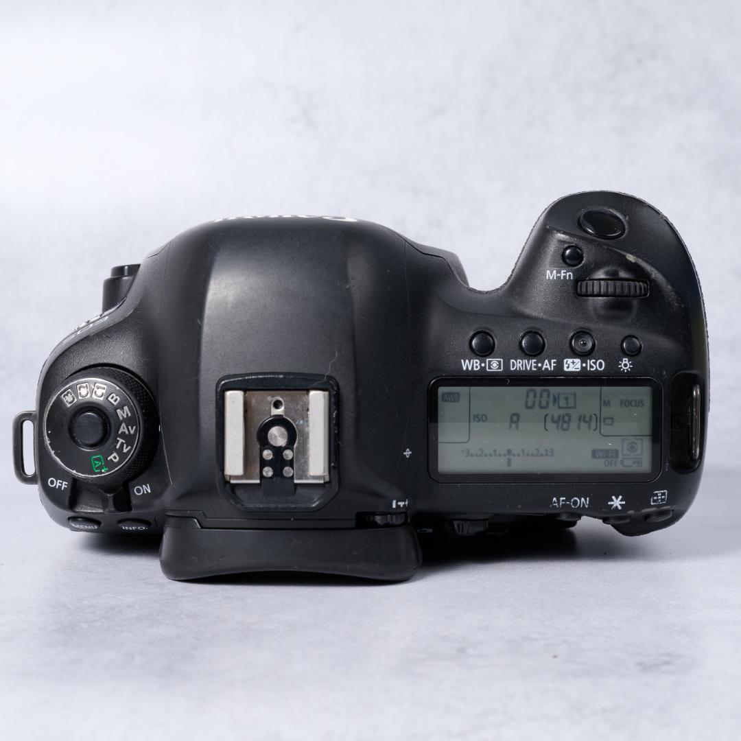 デジタルカメラ Canon EOS 5D Mark IV