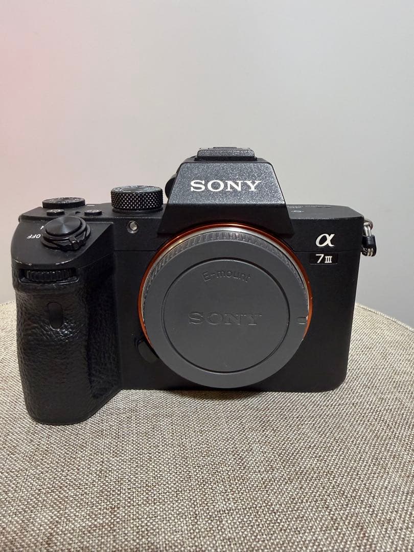 SONY α7 III ミラーレスカメラ 本体とバッテリーグリップ付き（縦グリ）